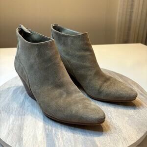 Marc Fisher Women's Teona Brown Suede Pointy Toe Ankle Boots Booties US Size 8.5